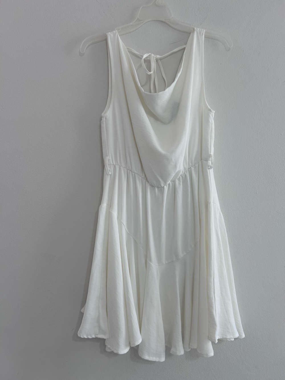 SL Fashions White Sleeveless Tie-Back Camisole